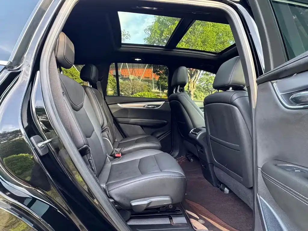 Cadillac XT6 2020 28T six-seater stylish model купить на сайте DeffCars