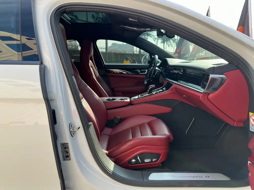 Panamera 2017 Panamera 4 Executive Extended Edition 3.0T купить на сайте DeffCars