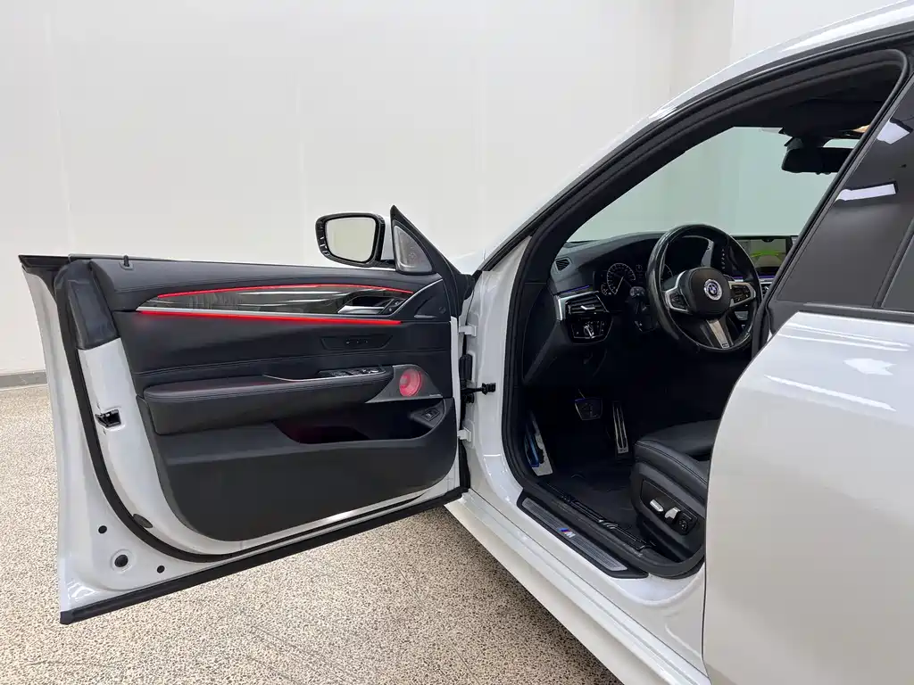 BMW 6 Series GT 2019 630i M Sports Package купить на сайте DeffCars