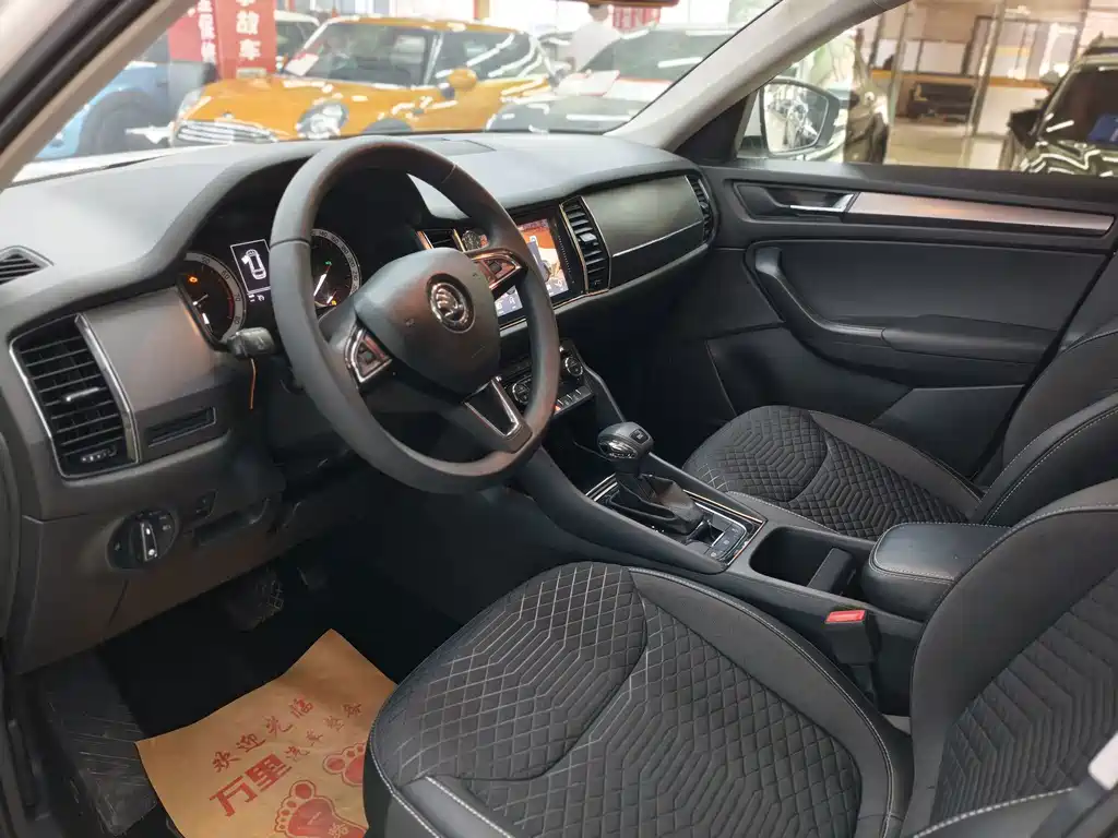 Kodiak 2018 TSI330 5-seater two-wheel drive comfort version купить на сайте DeffCars