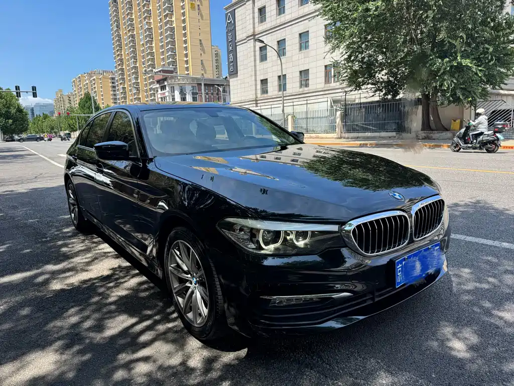 BMW 5 Series 2018 528Li Launch Special Edition купить на сайте DeffCars