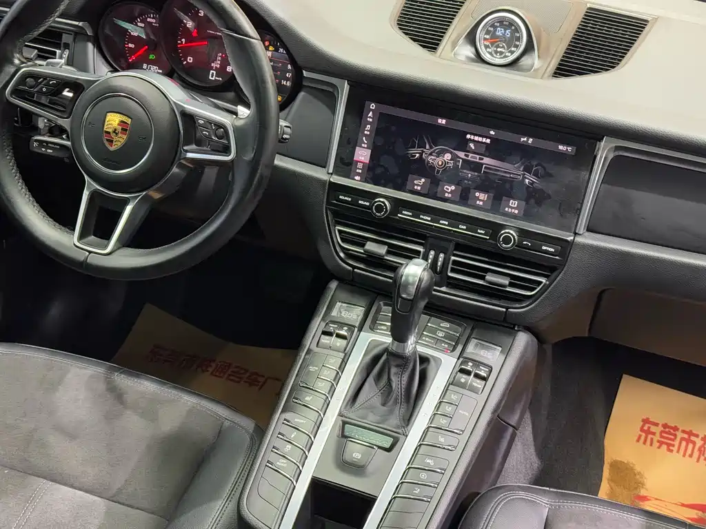 Macan 2021 Macan 2.0T купить на сайте DeffCars