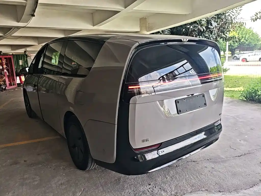 Ideal MEGA 2024 Ultra купить на сайте DeffCars