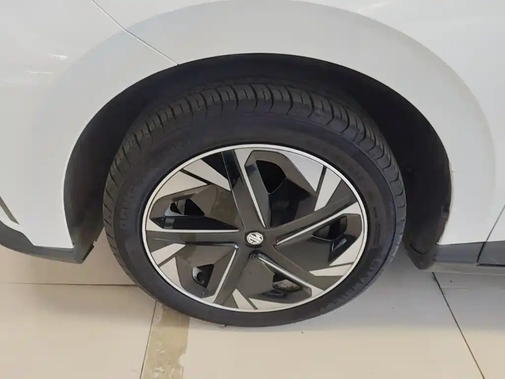 MG4 2023 425km executive version купить на сайте DeffCars