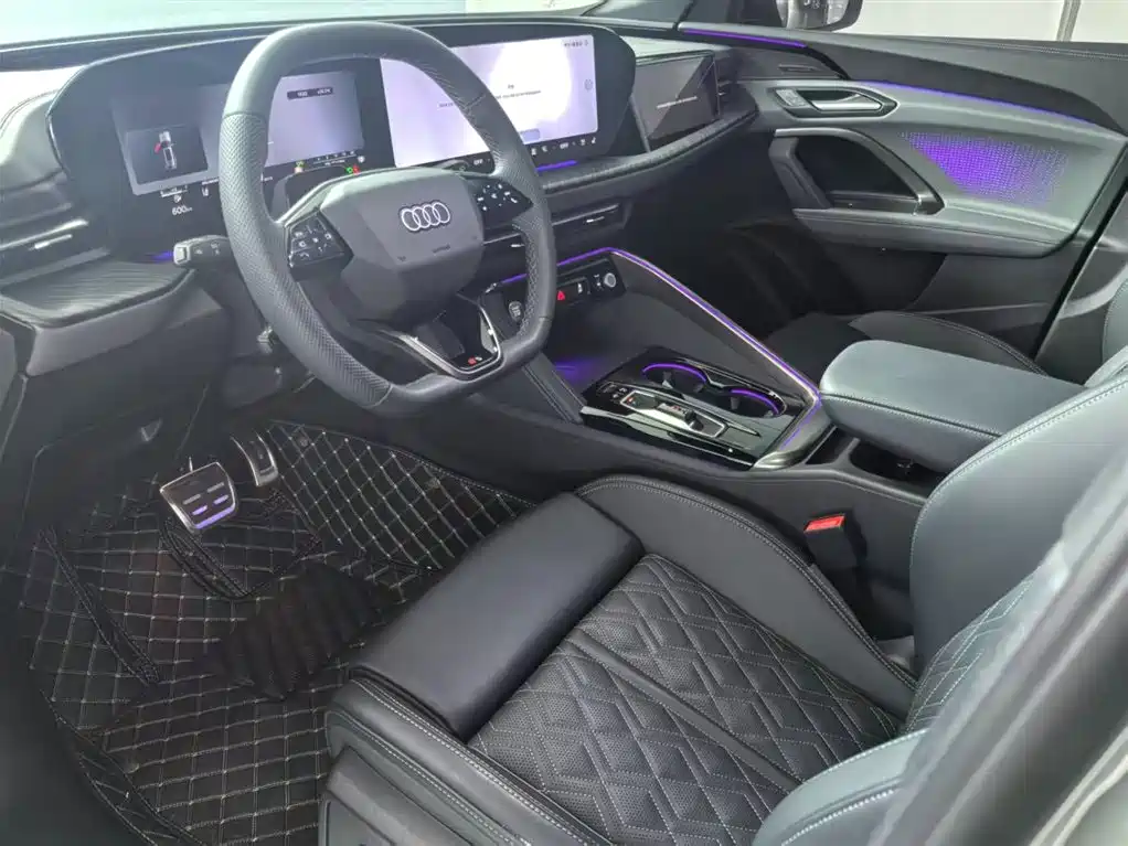 Audi Q5L 2026 2.0T smart hybrid exclusive model купить на сайте DeffCars