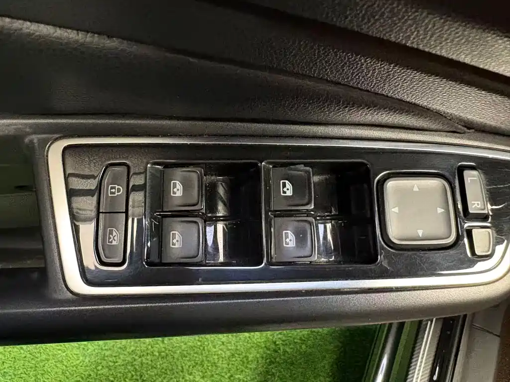 Jetta VS5 2021 280TSI automatic aggressive model купить на сайте DeffCars