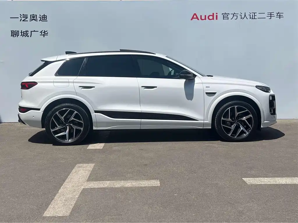 Audi Q6L e-tron 2026 first pilot version купить на сайте DeffCars