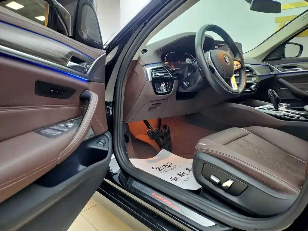 BMW 5 Series 2022 facelift 2 530Li leading model luxury package купить на сайте DeffCars