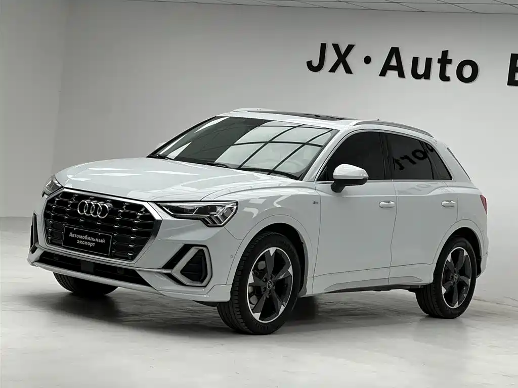 Audi Q3 2022 35 TFSI Fashionable and Dynamic купить на сайте DeffCars