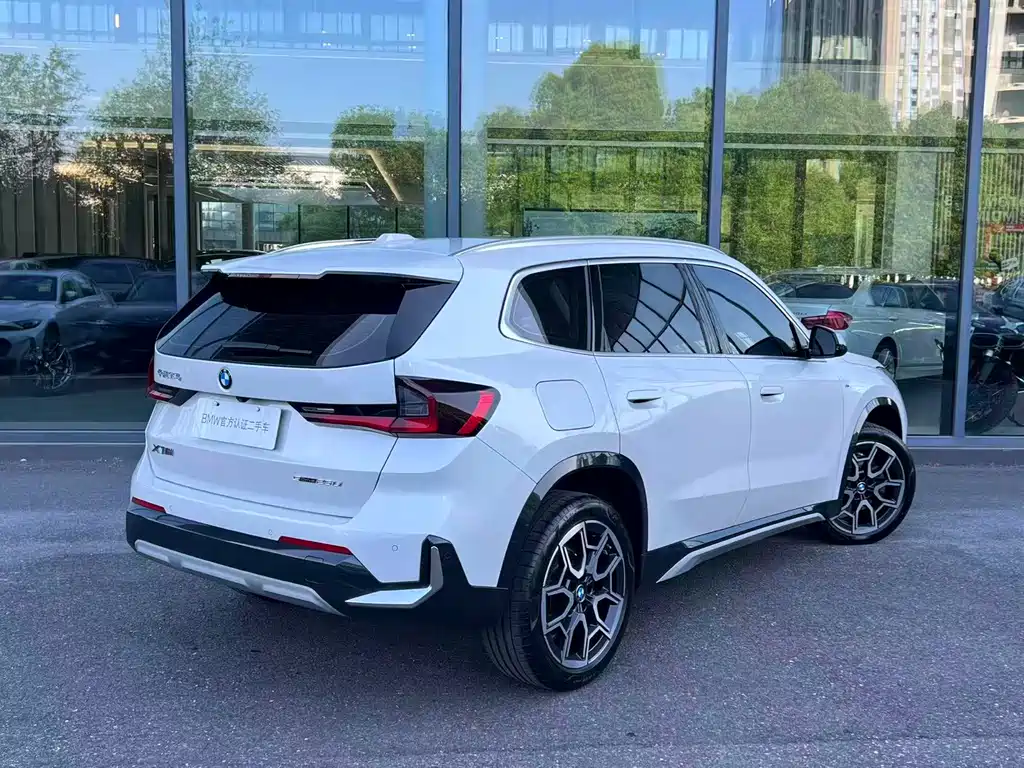BMW X1 2023 sDrive25Li X Design Package купить на сайте DeffCars