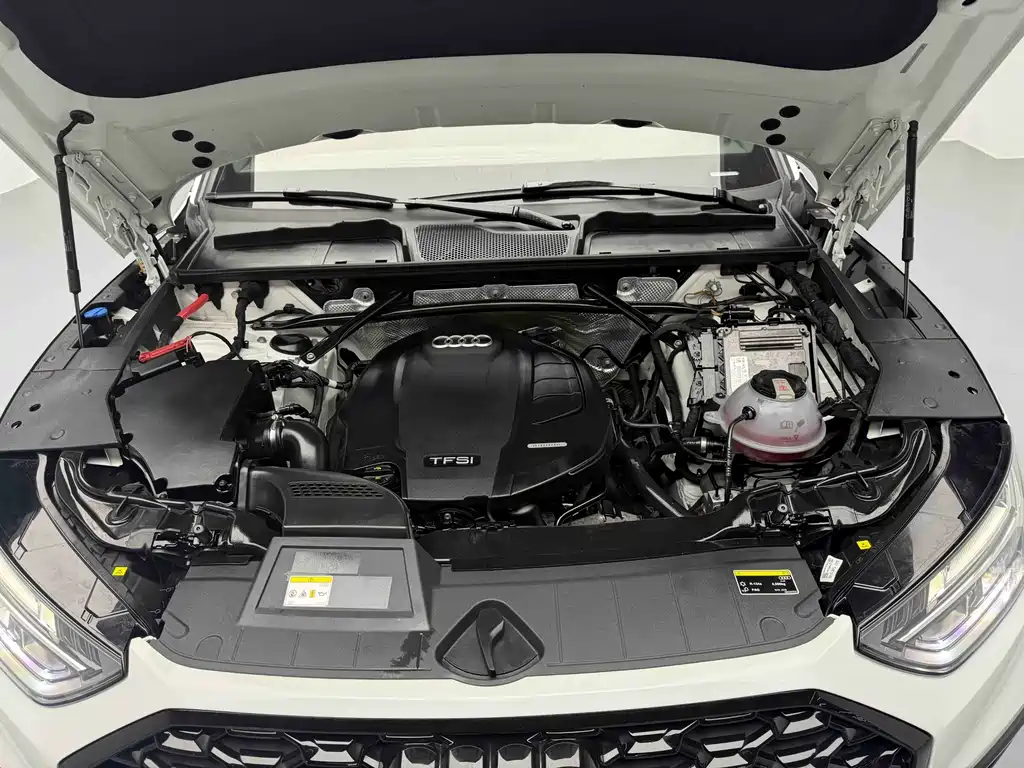 Audi Q5L Sportback 2021 40 TFSI luxury model купить на сайте DeffCars
