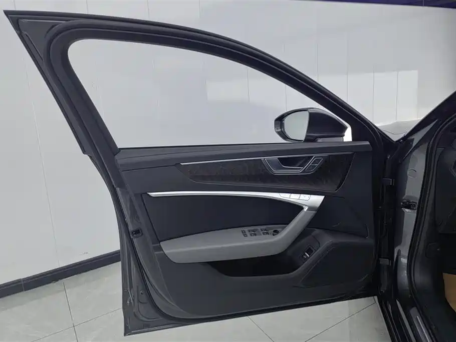 Audi A6L 2023 facelift 45 TFSI quattro premium dynamic model купить на сайте DeffCars