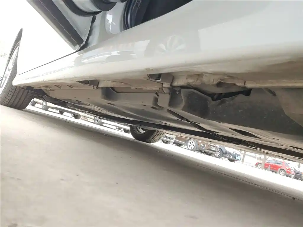 Camry 2021 2.0G Deluxe Edition купить на сайте DeffCars