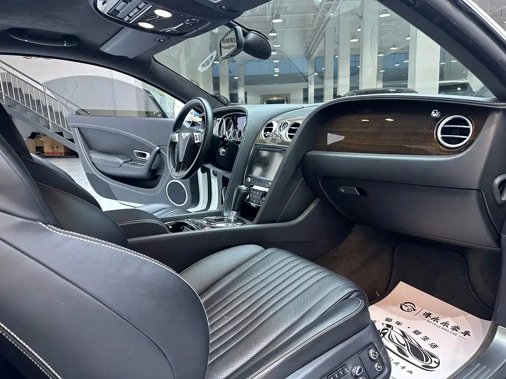 Continental 2017 4.0T GT V8 Standard Edition купить на сайте DeffCars