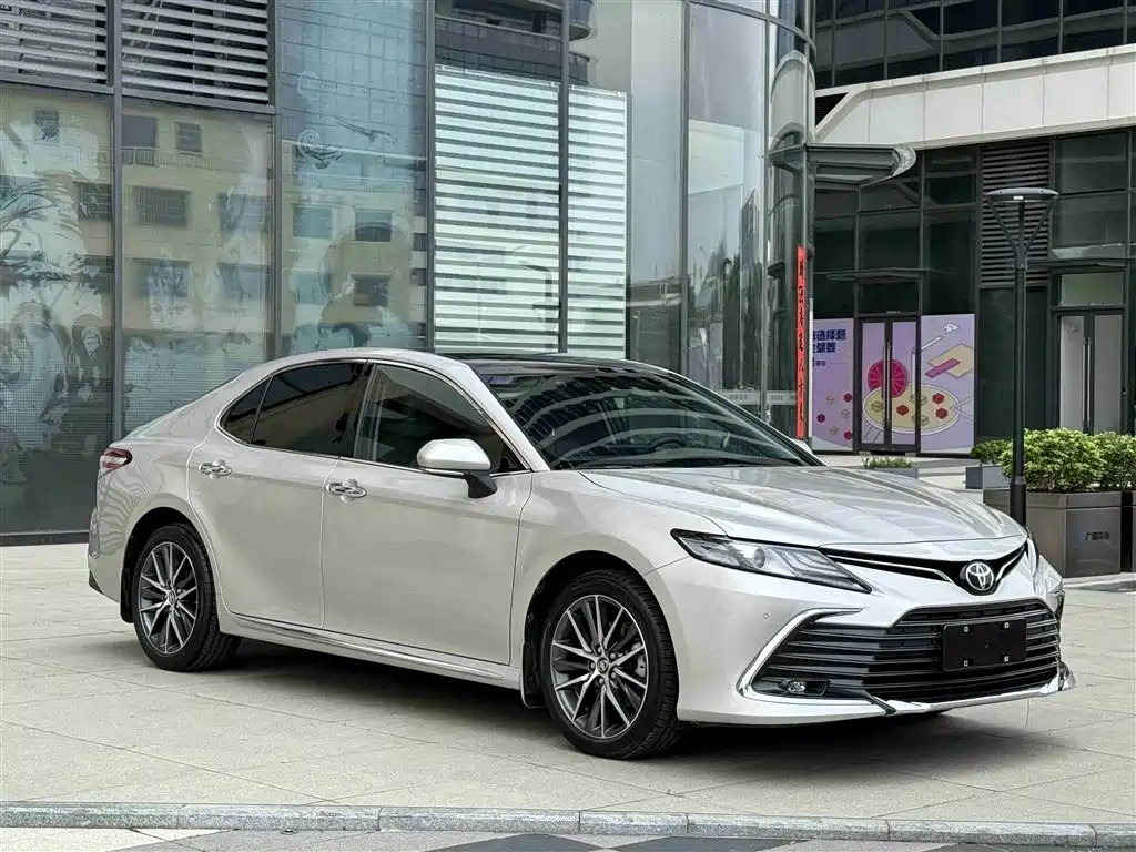Camry 2023 2.5G Deluxe Edition купить на сайте DeffCars