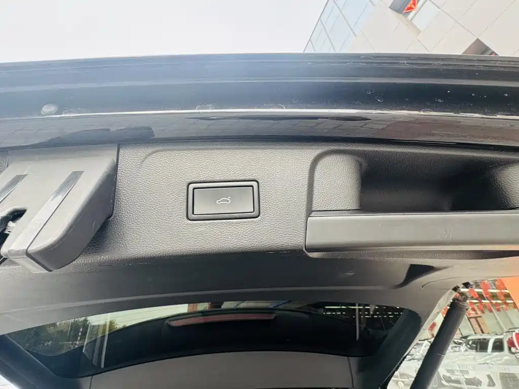 Touron 2024 380TSI four-wheel drive luxury version купить на сайте DeffCars