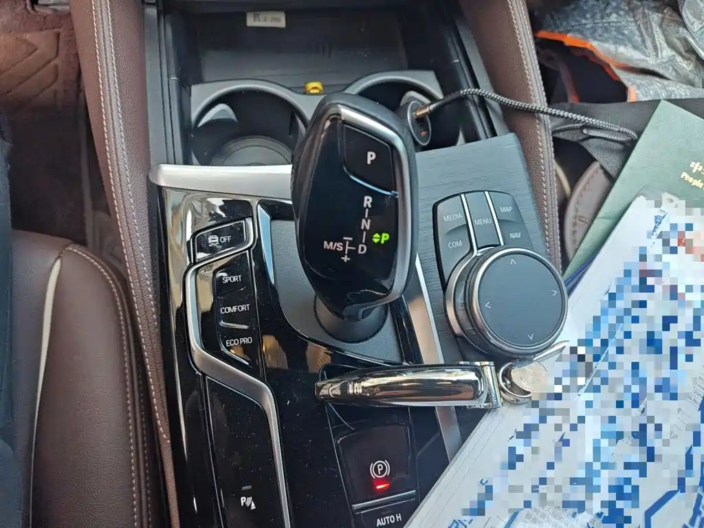 BMW 5 Series 2022 facelift 2 530Li leading M sports package купить на сайте DeffCars