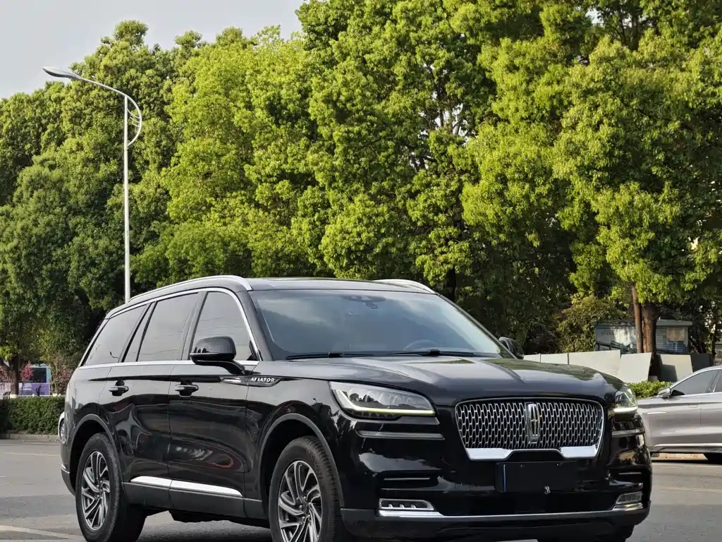 Aviator imported 2020 3.0T V6 all-wheel drive exclusive version купить на сайте DeffCars