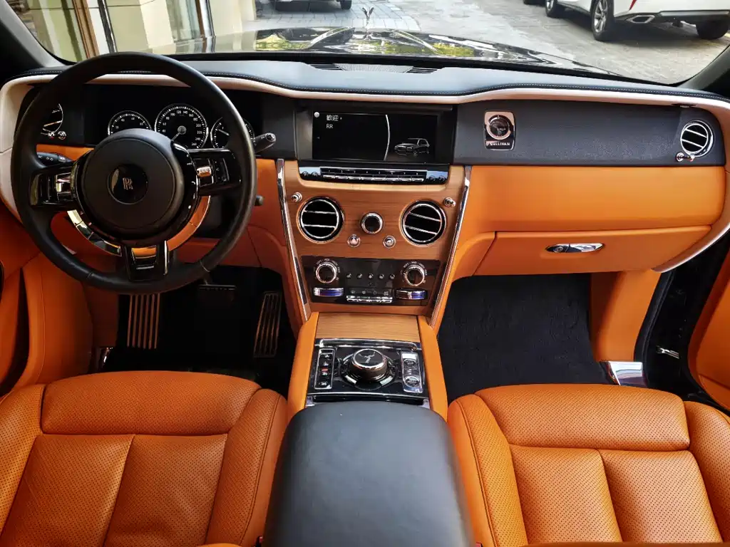 Cullinan 2018 five-seater version купить на сайте DeffCars