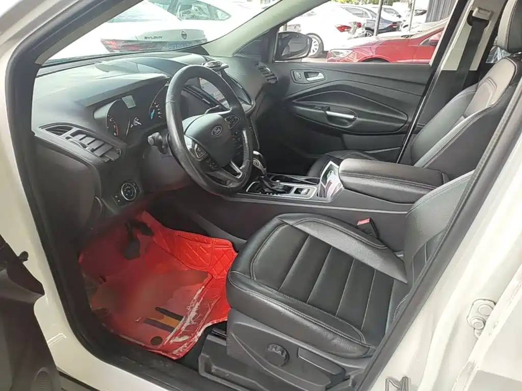 Escape 2019 EcoBoost 180 two-wheel drive platinum airfoil National VI купить на сайте DeffCars
