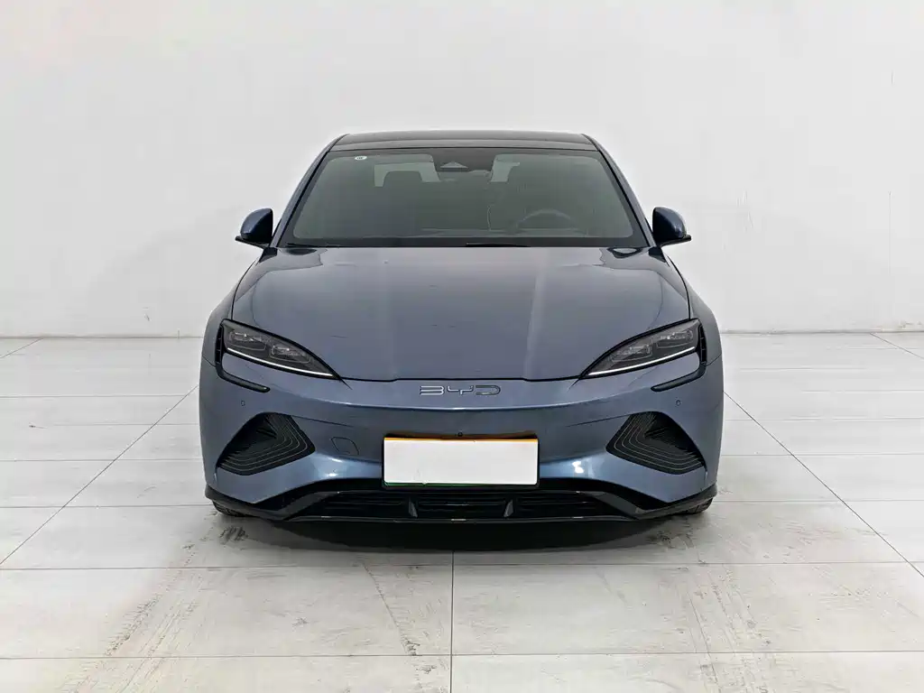 Seal 2022 700km long range rear-wheel drive version купить на сайте DeffCars