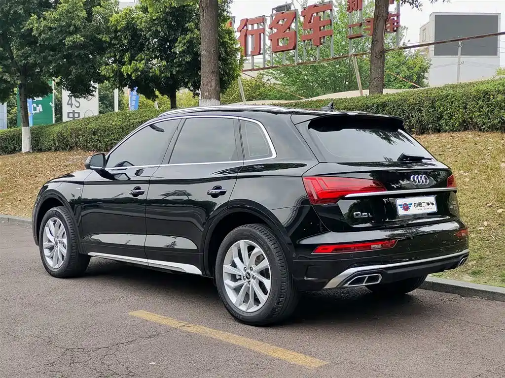 Audi Q5L 2022 facelift 40T luxury and dynamic model купить на сайте DeffCars