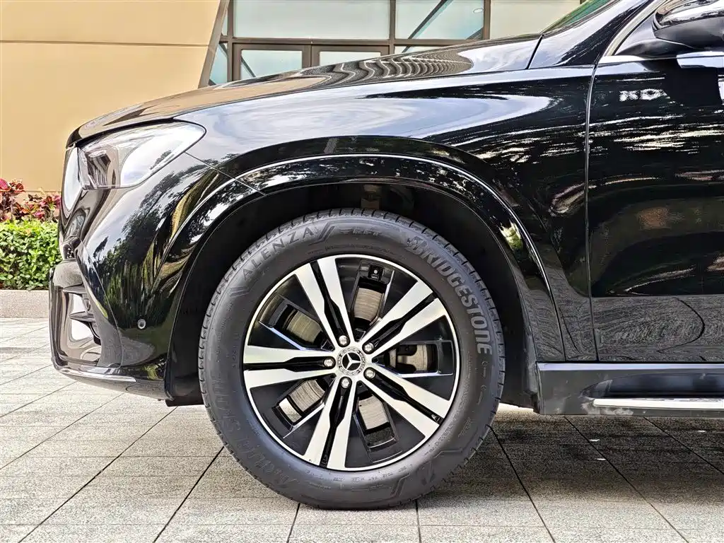 Mercedes-Benz GLE New Energy 2024 GLE 400 e 4MATIC купить на сайте DeffCars