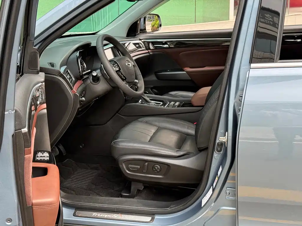 Trumpchi GS8 2017 320T 2WD Luxury Connected Edition (seven seats) купить на сайте DeffCars
