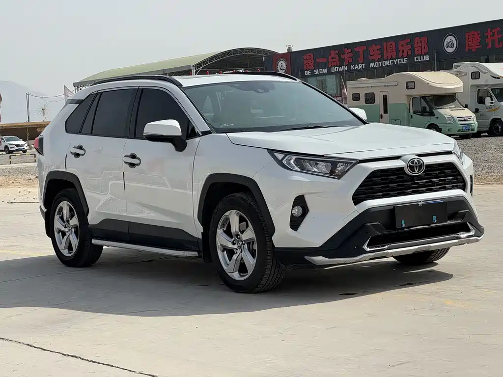 RAV4 Rongfang 2021 2.0L CVT four-wheel drive fashion PLUS version купить на сайте DeffCars