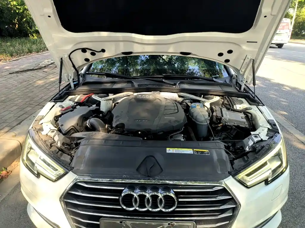 Audi A4L 2018 30th Anniversary Model 40 TFSI Enterprising купить на сайте DeffCars