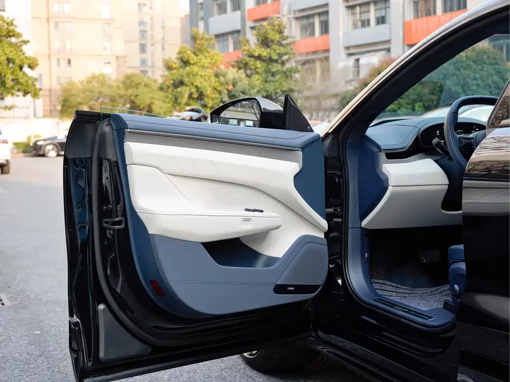 Jikrypton 001 2025 YOU version 100kWh four-wheel drive купить на сайте DeffCars