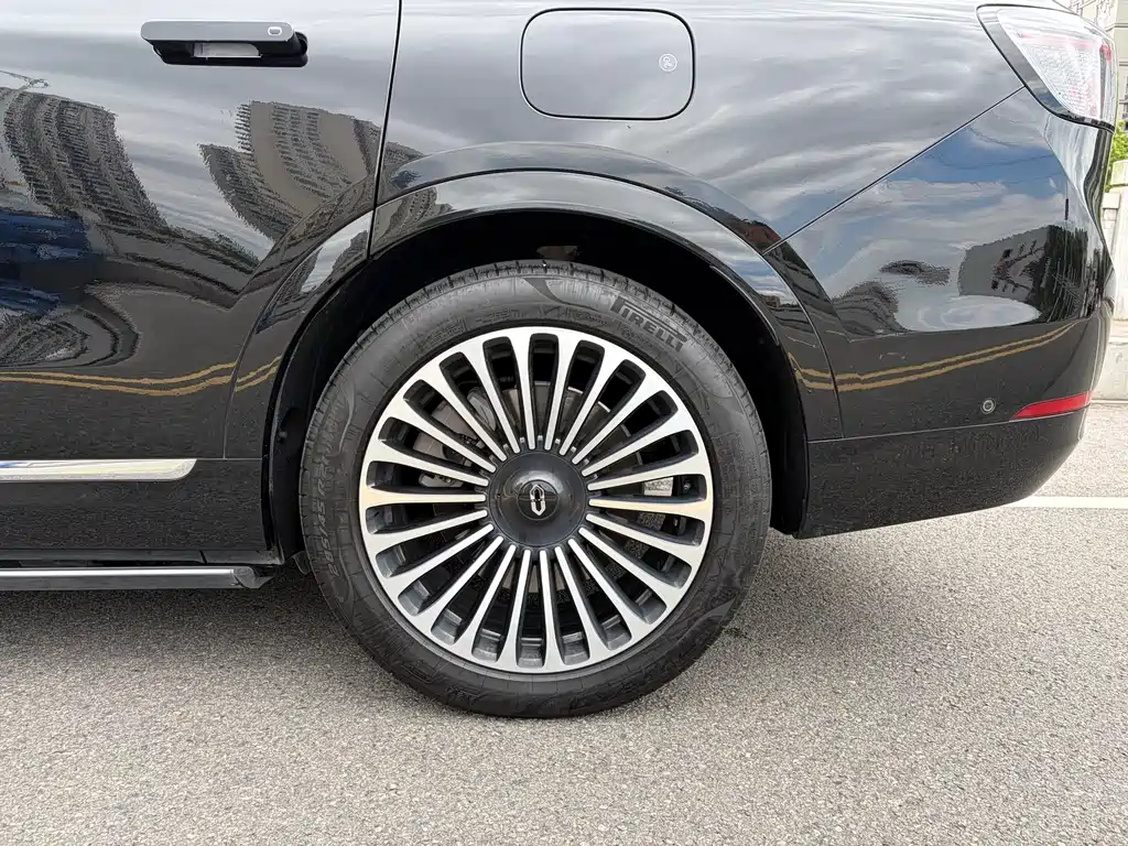 Wenjie M9 2025 extended range Ultra version 52kWh 6-seater version 192-line lidar) купить на сайте DeffCars