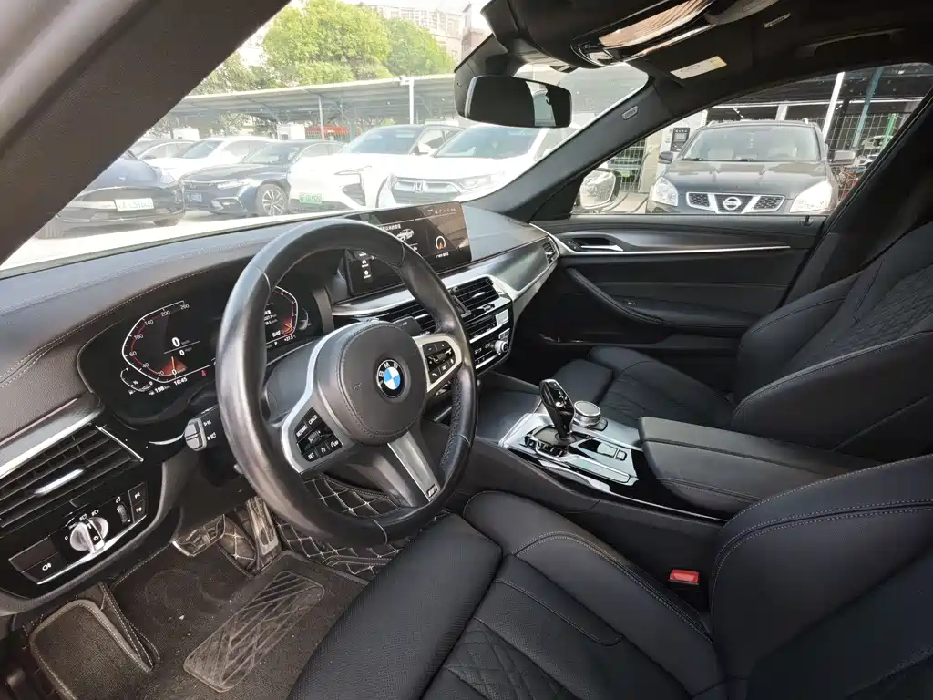 BMW 5 Series (Imported) 2021 525i M Sports Package купить на сайте DeffCars
