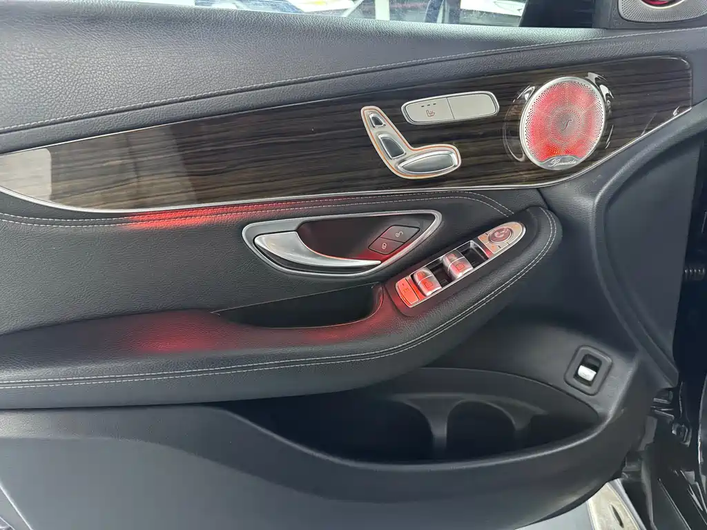 Mercedes-Benz GLC 2019 GLC 260 L 4MATIC luxury model купить на сайте DeffCars