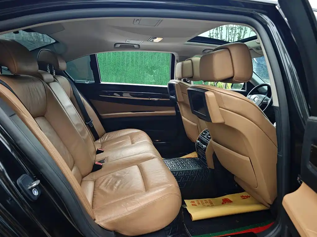 BMW 7 Series 2009 740Li Leading Model купить на сайте DeffCars