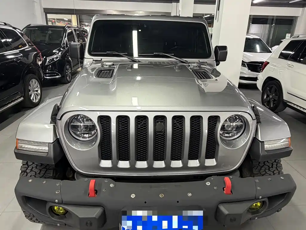 Wrangler 2019 2.0T Sahara four-door version National V купить на сайте DeffCars