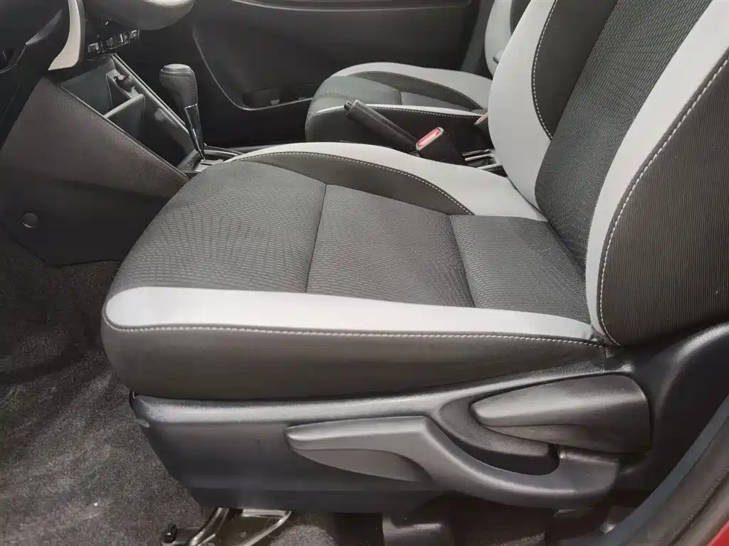 YARiS L Zhixuan 2021 1.5L CVT leading version купить на сайте DeffCars