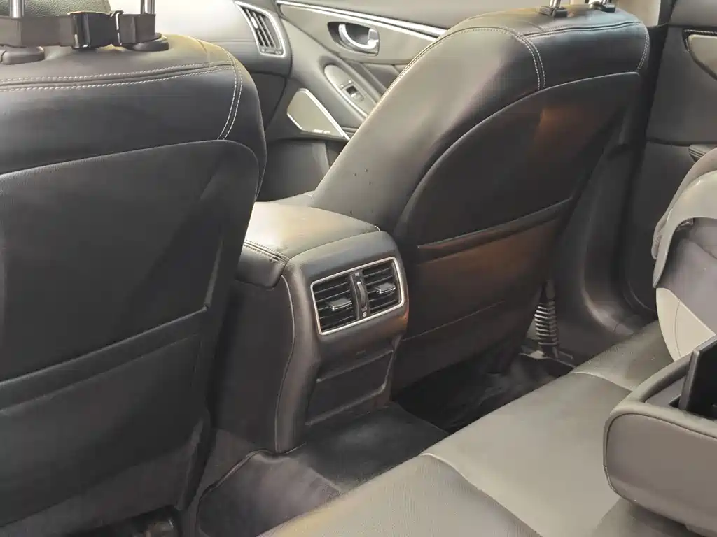 Infiniti Q50L 2018 2.0T Premium Edition National VI купить на сайте DeffCars