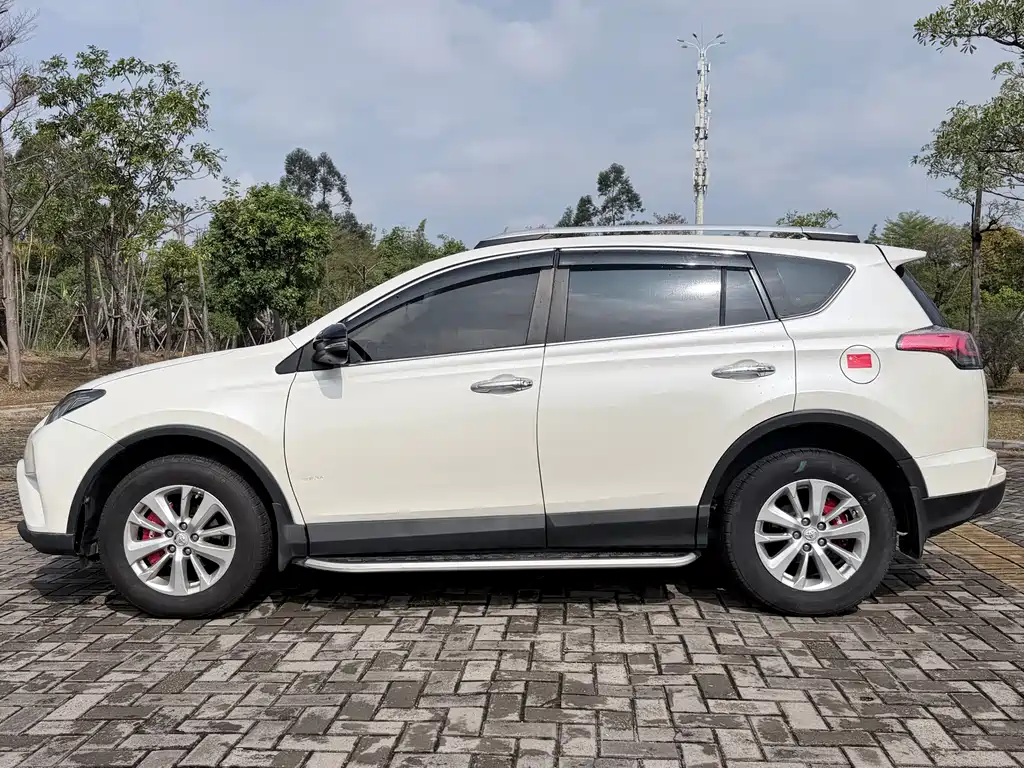RAV4 Rongfang 2019 2.0L CVT 2WD Fashion X Limited Edition National VI купить на сайте DeffCars