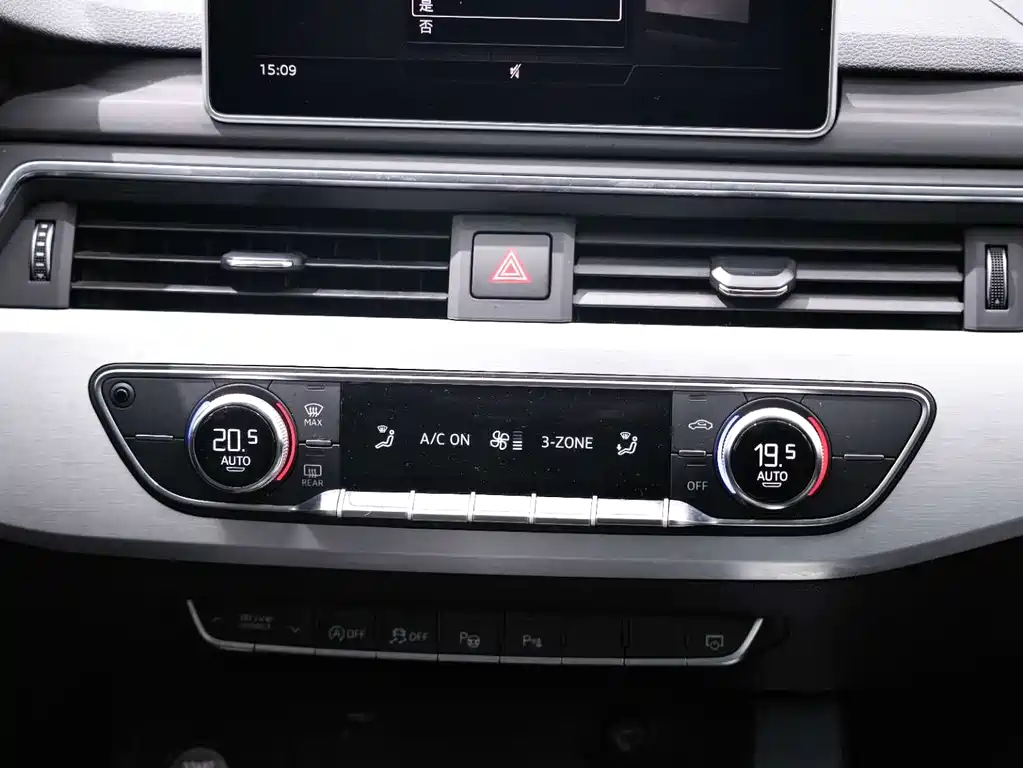 Audi A4L 2019 40 TFSI Fashion Type National VI купить на сайте DeffCars