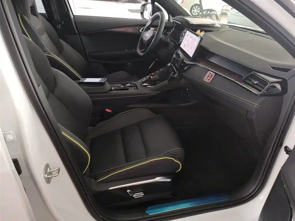 Lynk & Co 06 2023 Remix 1.5T Jin Halo купить на сайте DeffCars
