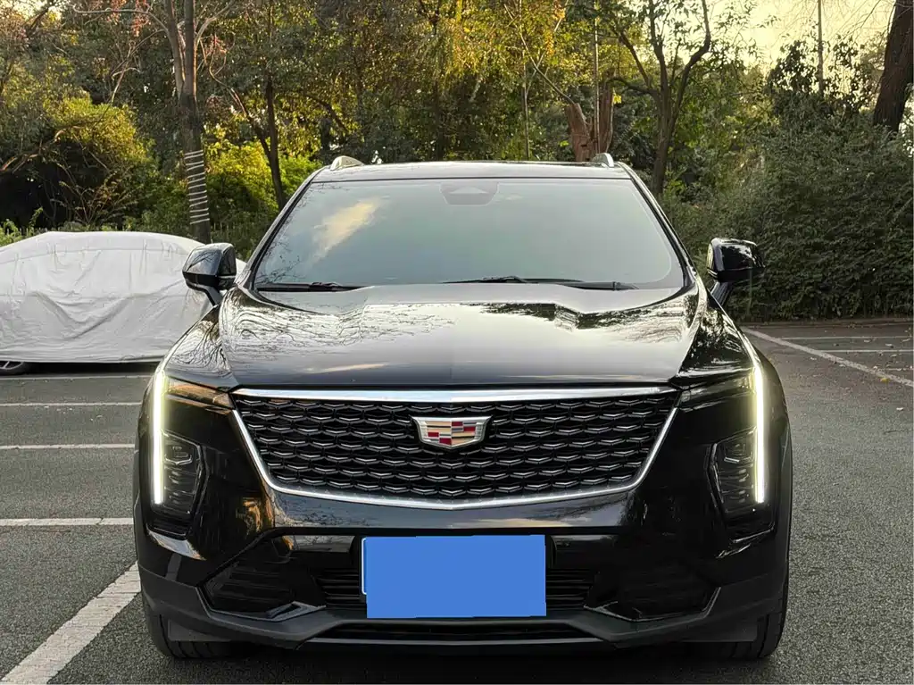 Cadillac XT4 2024 28T two-wheel drive luxury model купить на сайте DeffCars