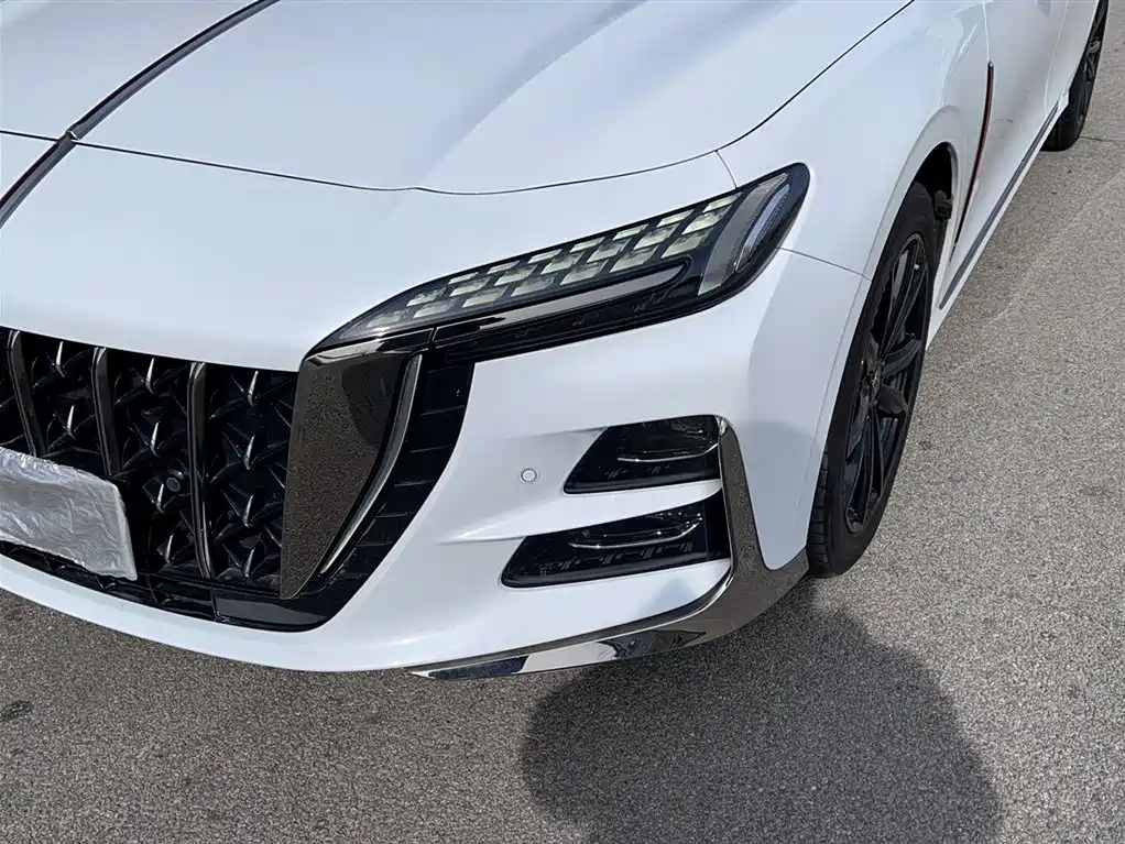 Hongqi H6 2023 2.0T Zhi Shang Edition купить на сайте DeffCars