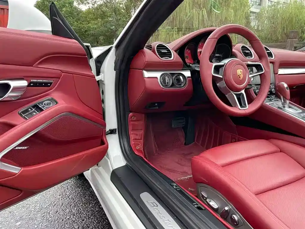 Porsche 718 2018 Boxster 2.0T купить на сайте DeffCars