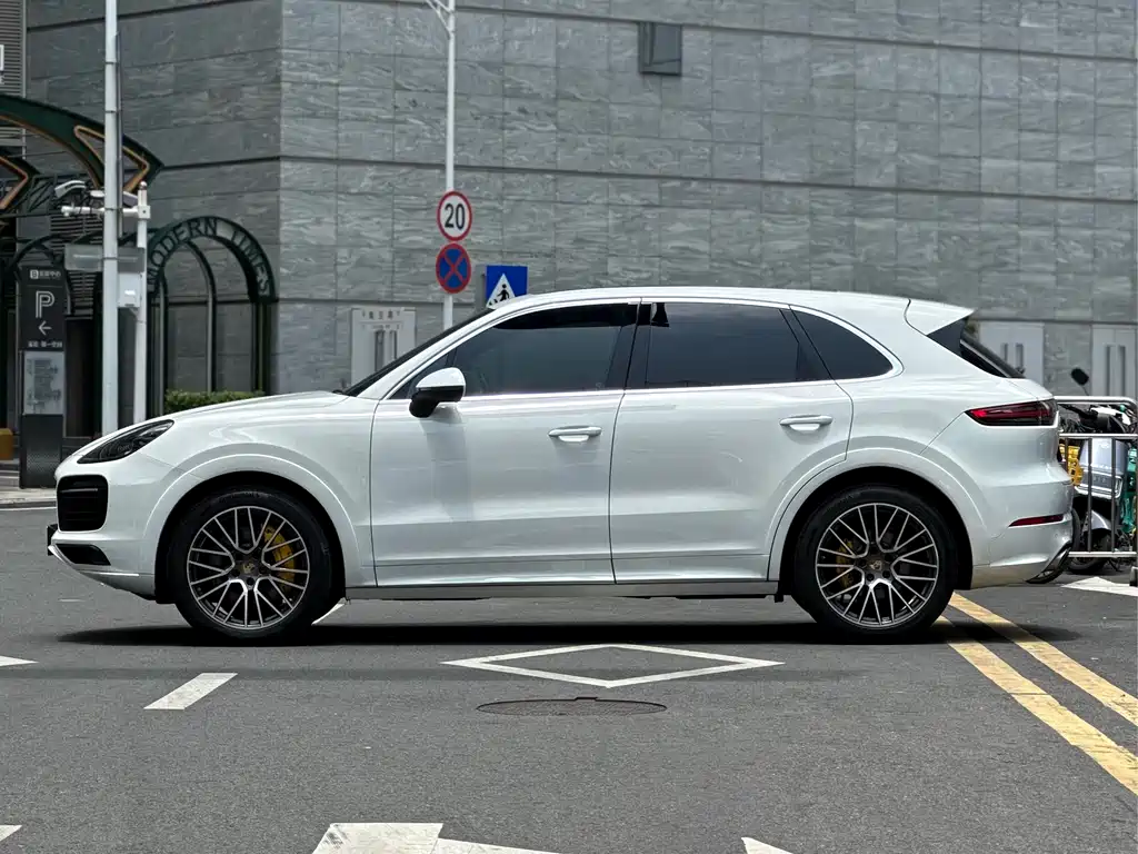 Cayenne 2020 Cayenne S 2.9T купить на сайте DeffCars