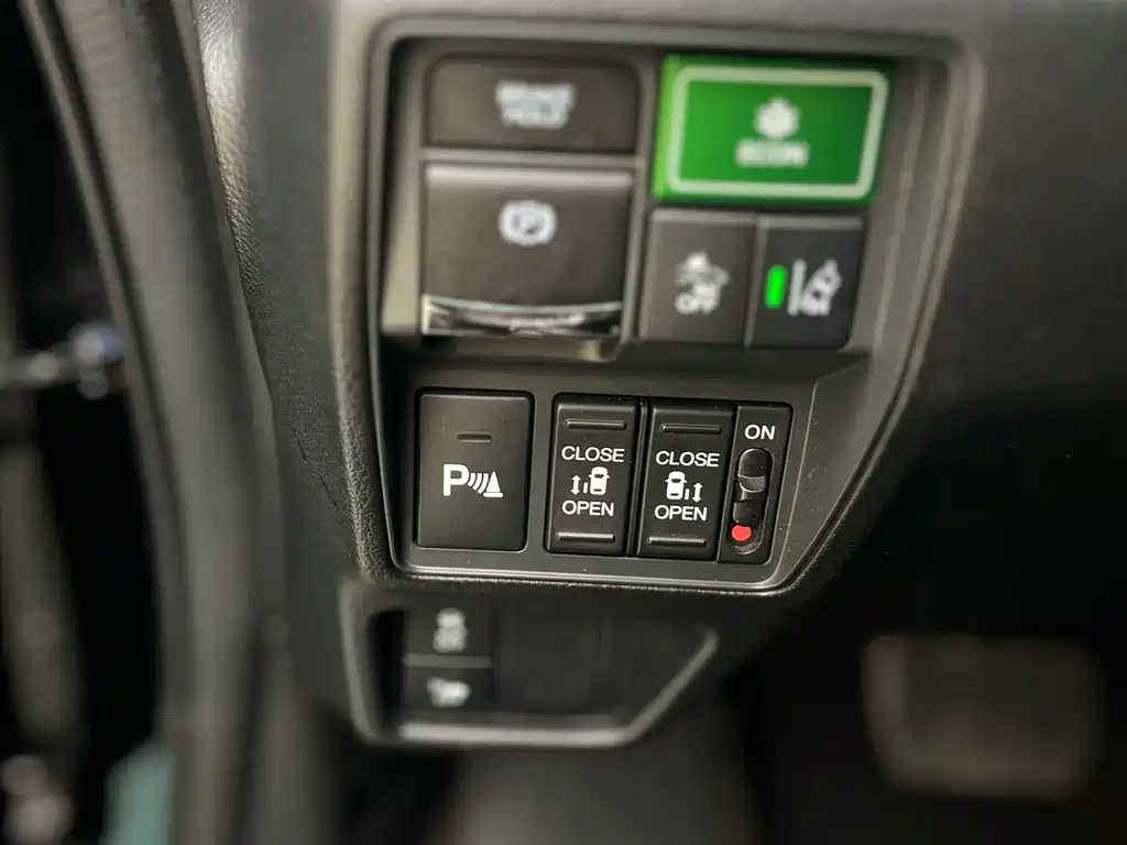 Alison 2019 2.0L Hybrid Deluxe Edition купить на сайте DeffCars