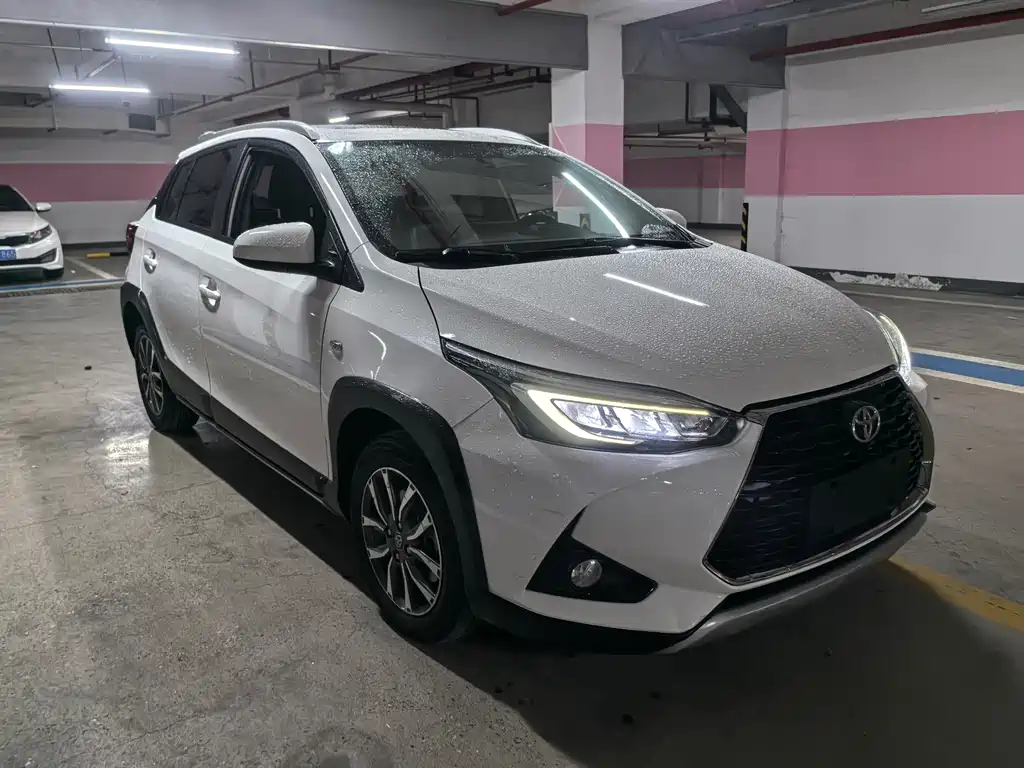 YARiS L Zhixuan 2022 Zhixuan X 1.5L CVT Premium Edition купить на сайте DeffCars