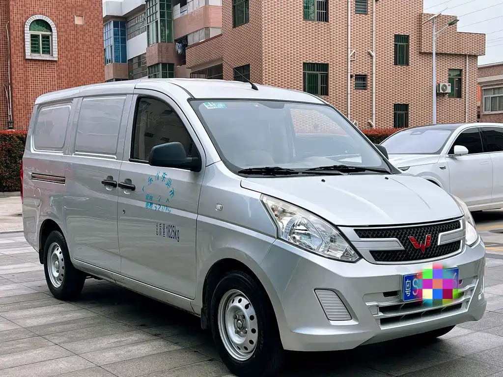 Wuling Rongguang V 2019 1.5L practical van transport truck купить на сайте DeffCars