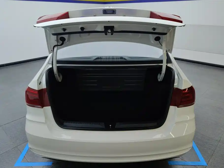 Santana 2019 1.5L automatic fashion version National VI купить на сайте DeffCars