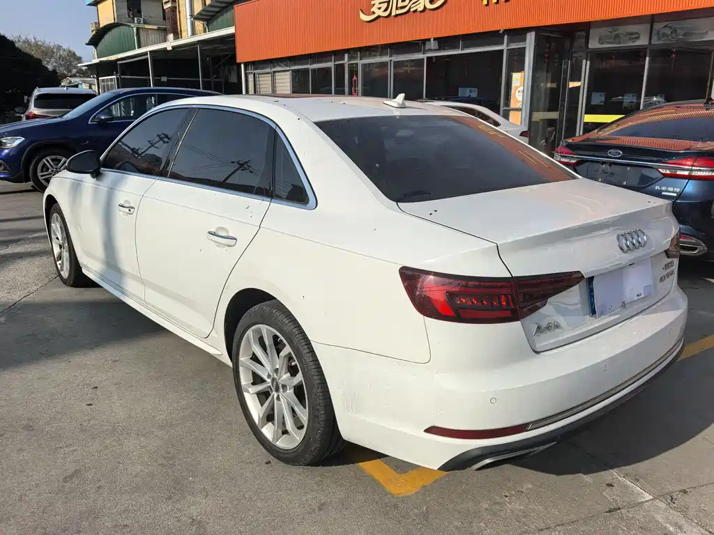 Audi A4L 2019 40 TFSI Enterprising National VI купить на сайте DeffCars